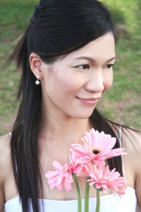 Happy Thai Wedding Bride